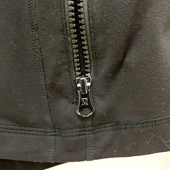 SOLD - BLACK LULULEMON DEFINE JACKET - Picture 7 of 9